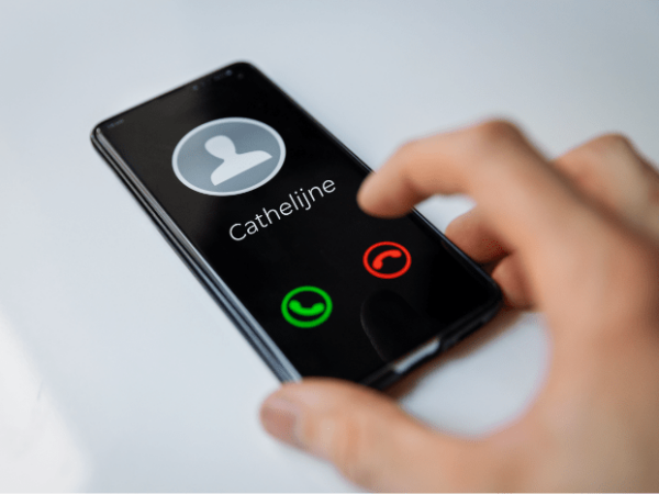 Beyond the shame | Part 1: Phone anxiety - Natasja van Loenen
