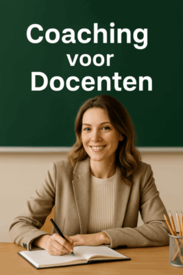 Naschoolse Activiteiten Amsterdam: Coaching voor docenten - docente achter haar bureau